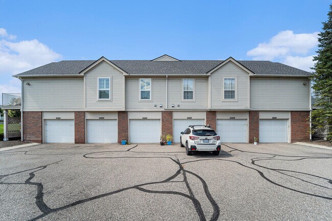 Building Photo - 22209 Chesapeake Cir