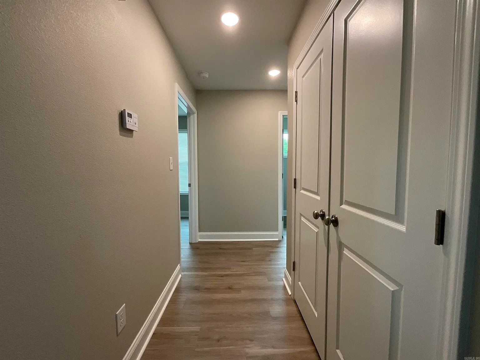 Building Photo - 814 W Trickey Ln