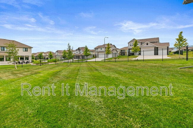 Building Photo - 18765 Larimore St