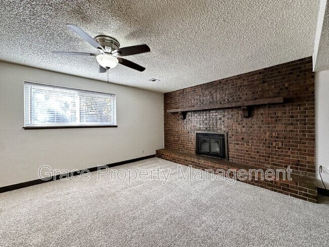 Building Photo - 1762 Ura Ln