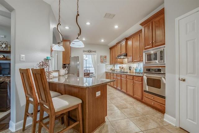 Building Photo - 1695 Lake Brook Cir