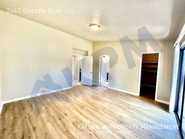 Building Photo - Single Story 3 Bedroom 2 Bath Golden Bear ...