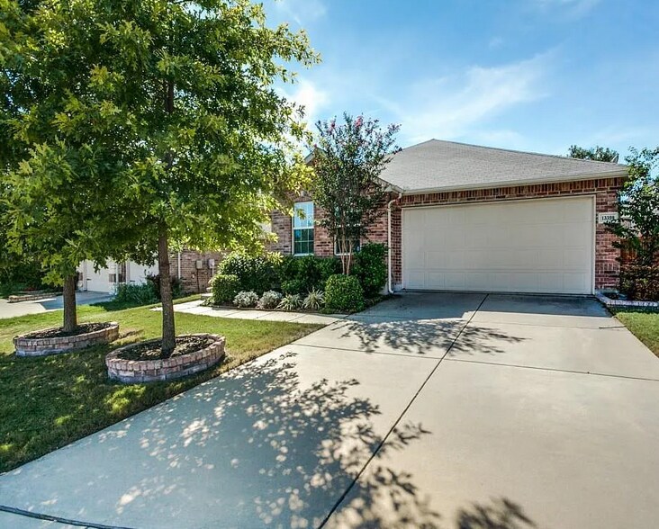 Building Photo - 13359 Velasco Drive