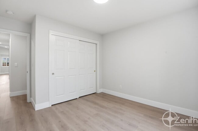 Building Photo - 2348 NW 45th Ave