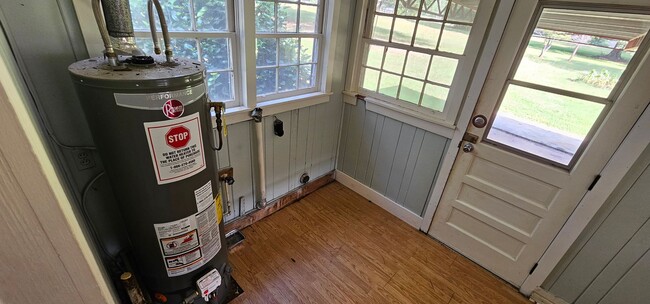 Building Photo - Cutie in the Country