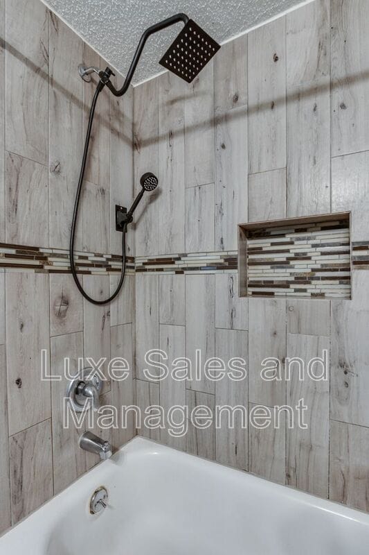 Building Photo - 6048 NW Expressway