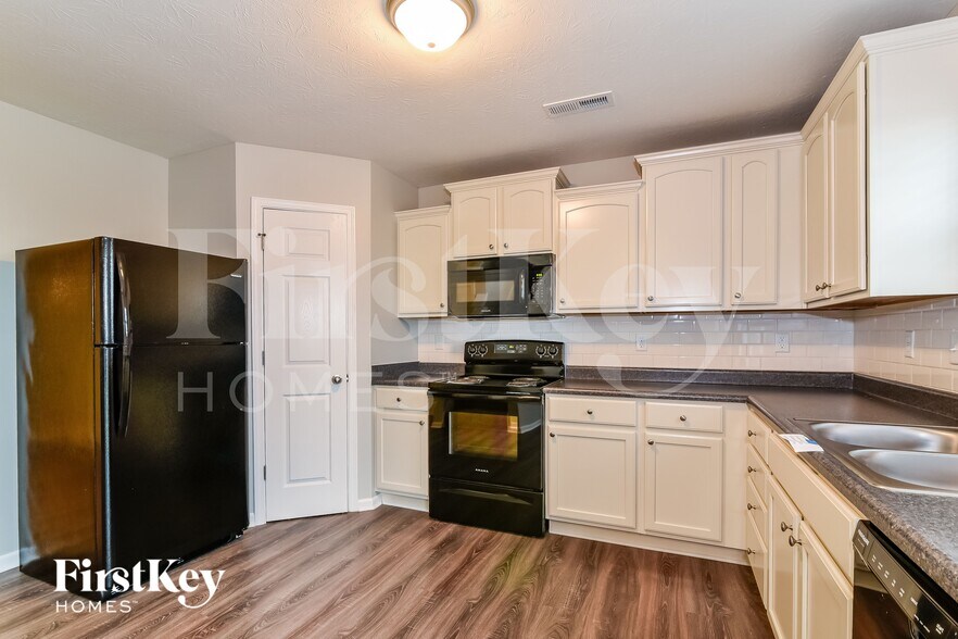 Building Photo - 7530 Boundary Bay Ct