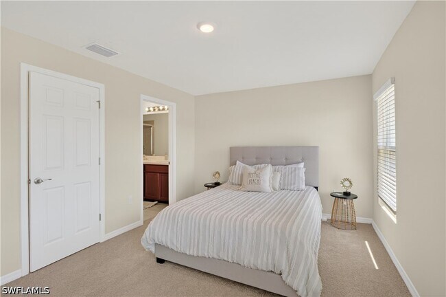 Building Photo - 15396 Wildflower Cir