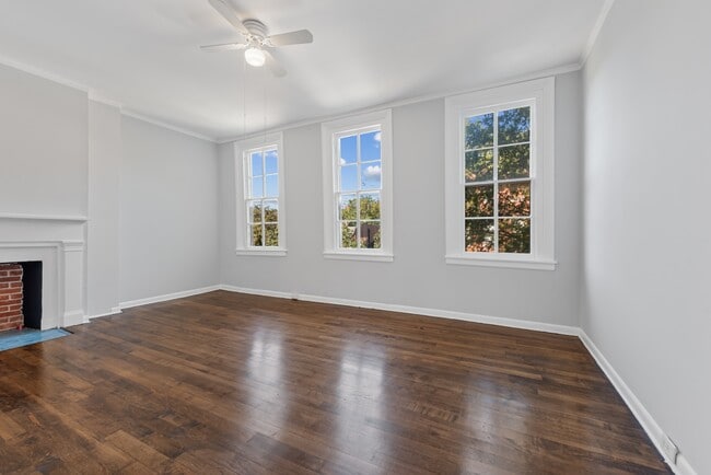 Building Photo - 239 W Lafayette Ave