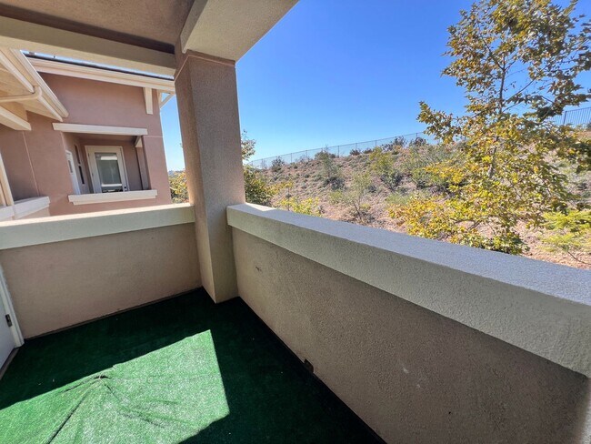 Building Photo - Sorrento Valley Second Story Corner Unit 3...
