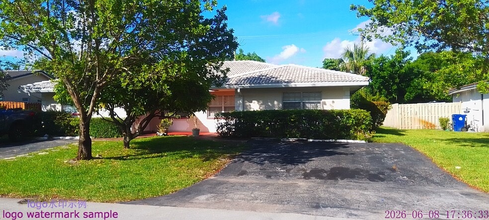 Building Photo - 4113 NW 78th Ter