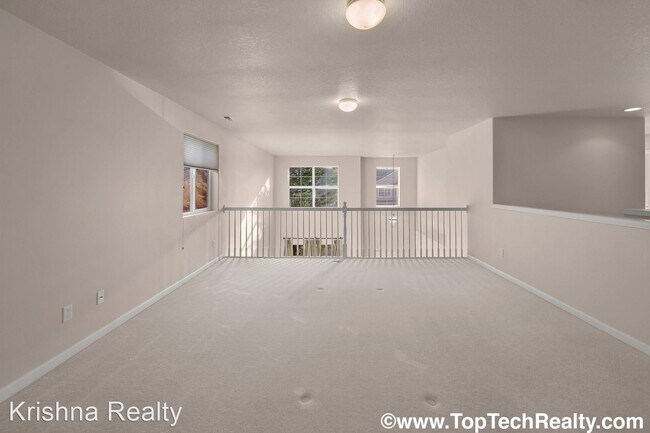Building Photo - 4 br, 2.5 bath House - 15955 SW Towhee Ln