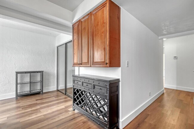 Building Photo - 241 NW 15th St