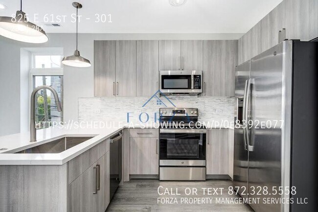 Building Photo - 825 E 61st St