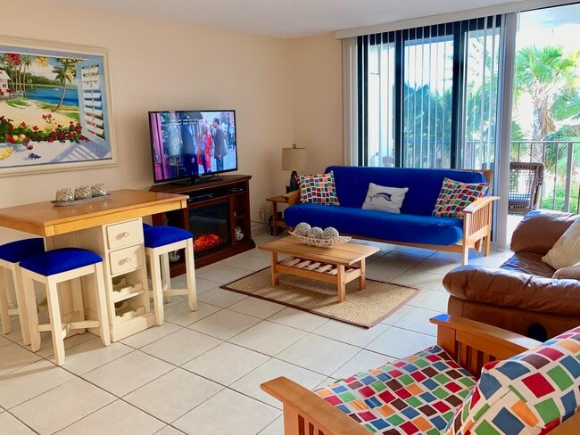 Building Photo - 145 S Ocean Ave