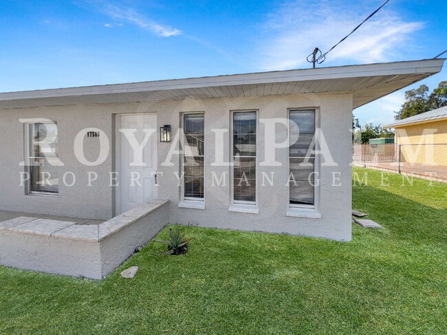 Building Photo - Cold Outside, Cozy Inside – Winter-Ready Fort Myers Renovated 3BR/2BA Duplex with a New HVAC...Yu...