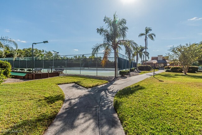 Building Photo - 5745 Foxlake Dr