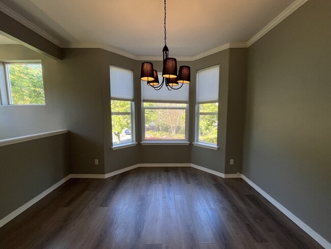 Building Photo - 13065 SW Seca Ct