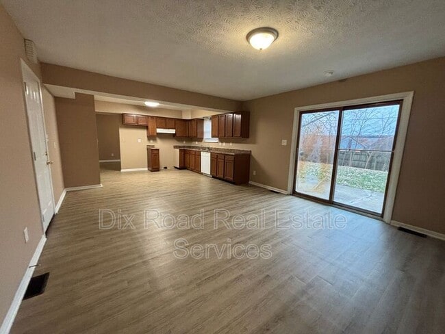 Building Photo - 3312 Burgoyne Dr