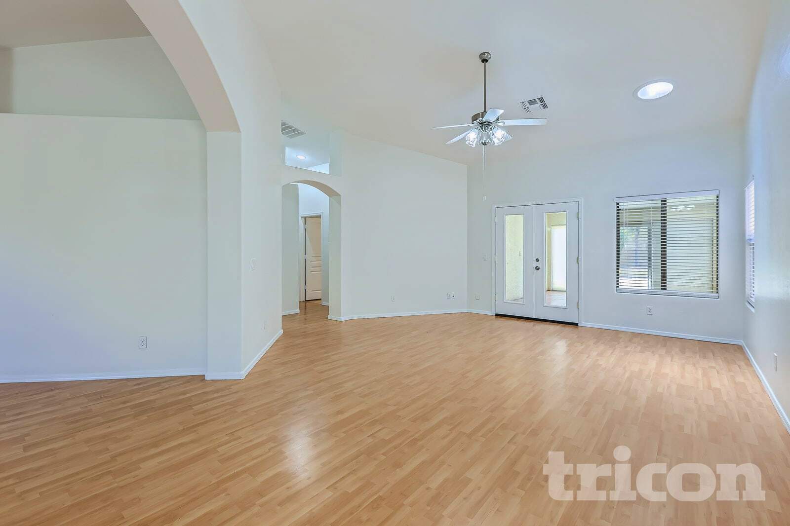 Building Photo - 2733 E Gary Way