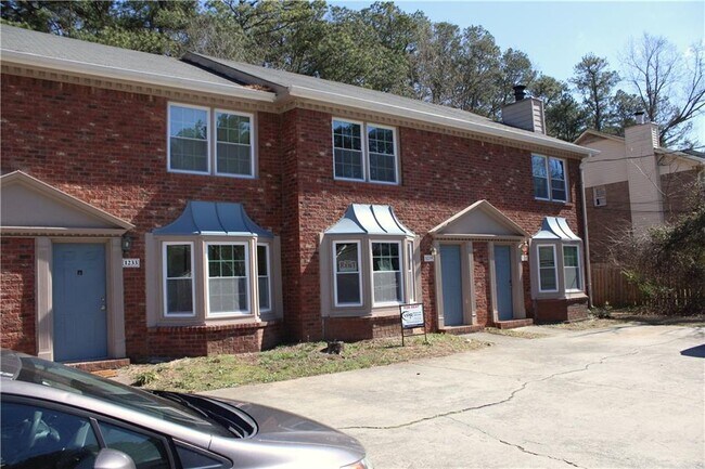 Building Photo - 1235 Sweet Pine Dr