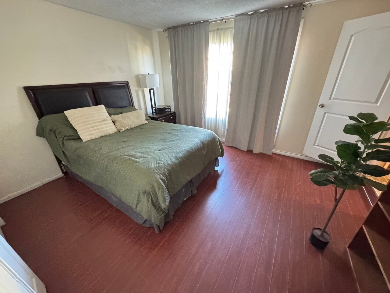 Building Photo - 1820 Speyer Ln