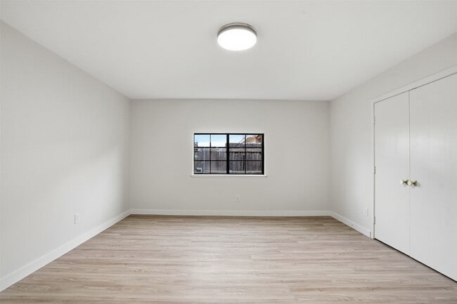 Building Photo - 3514 Brookhurst Ln