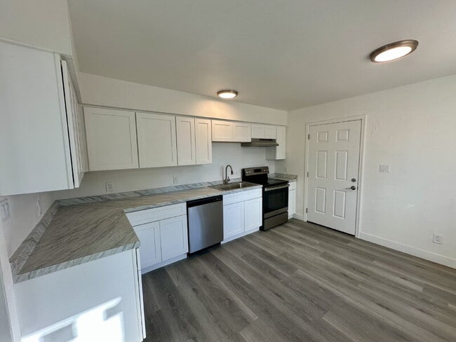 Building Photo - 4577 N Palo Verde Ln
