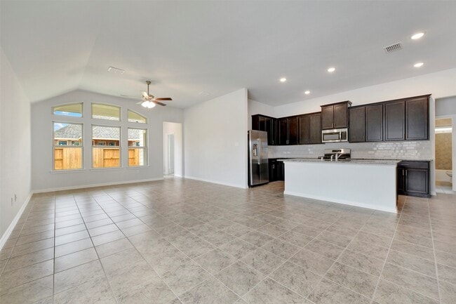 Building Photo - 2207 Villa Flora Ln