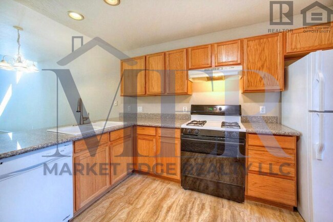 Building Photo - 2Bed/2Bath Apartment at University/Sossaman! Ready for Immediate Move-In!