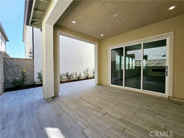 Building Photo - 310 Brackens