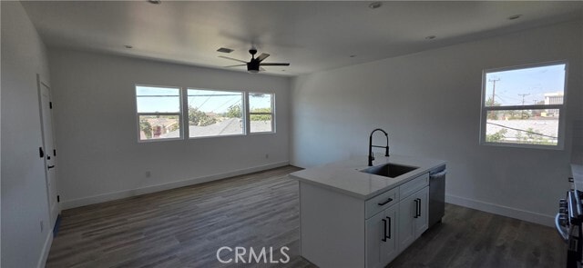 Building Photo - 4705 N Lakewood Blvd
