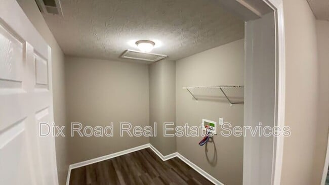 Building Photo - 2167 Pine Valley Dr