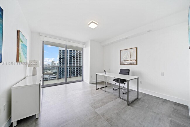 Building Photo - 488 NE 18th St