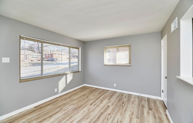 Building Photo - 9530 Cote Brilliante Ave