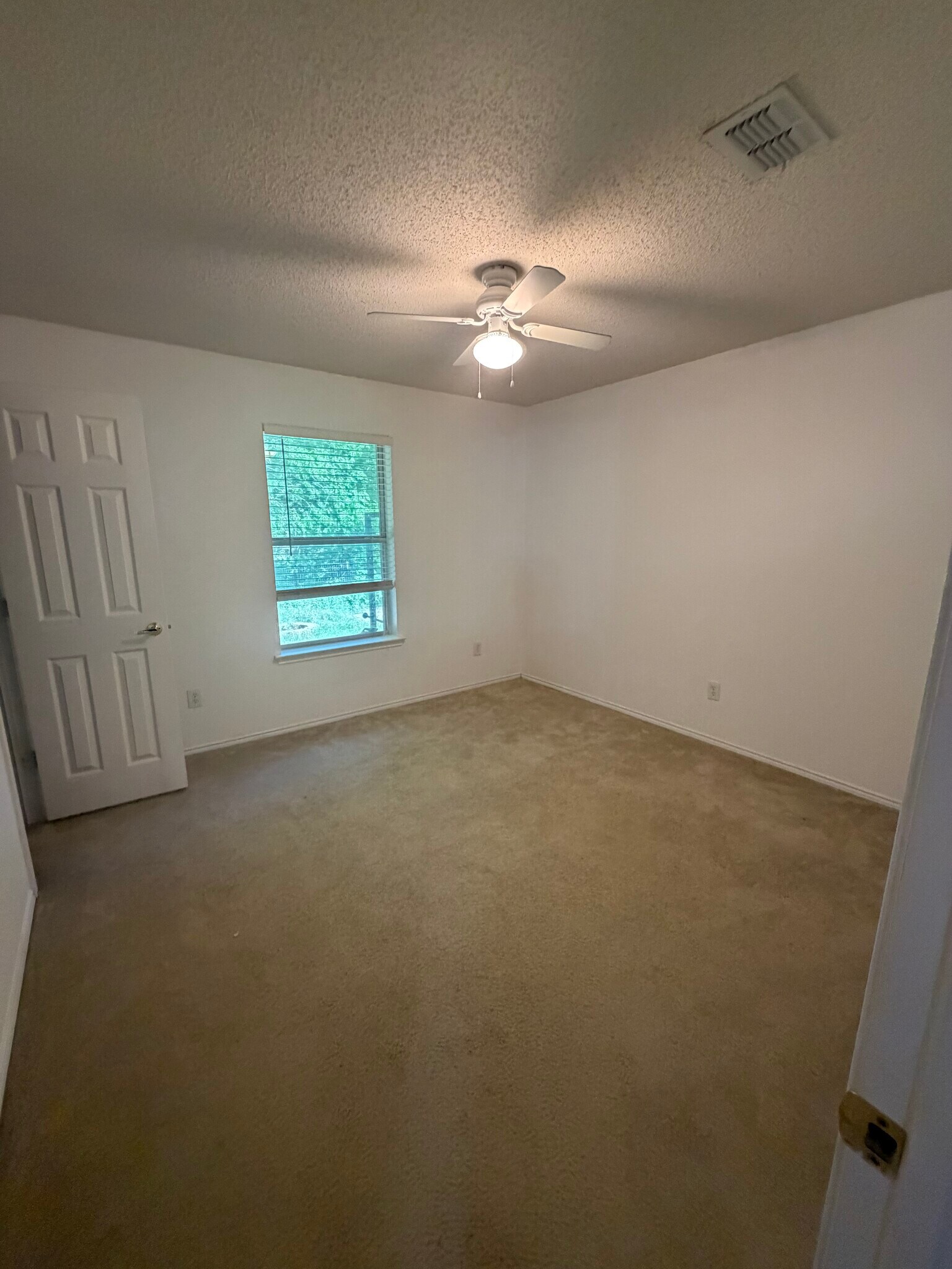 Building Photo - 2521 Ensenada Ln