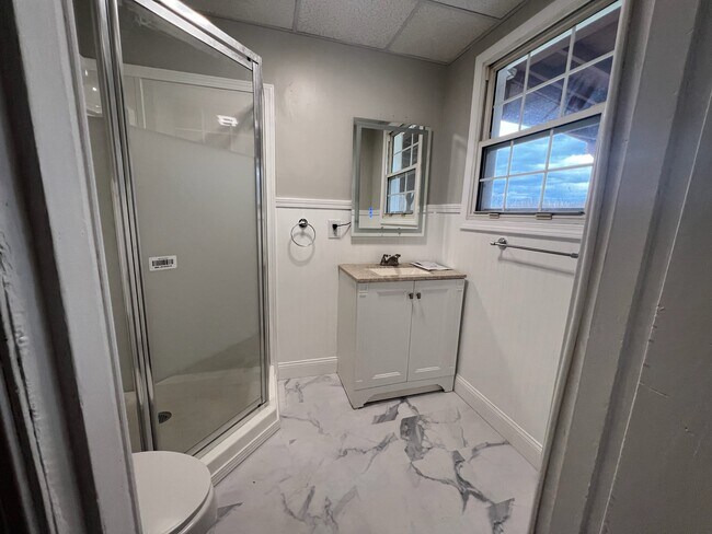 Building Photo - 1414 W Main St