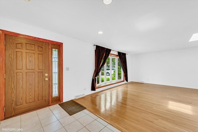 Building Photo - 1820 N Andoa Ln