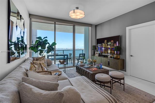 Building Photo - 900 Biscayne Blvd