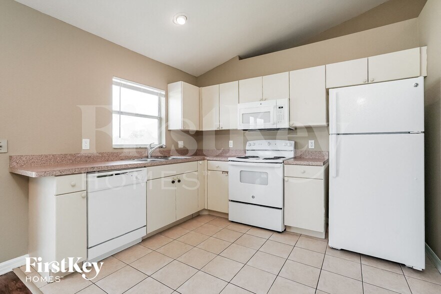 Building Photo - 3806 18th St SW