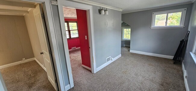 Building Photo - 3358 N Upton Ave