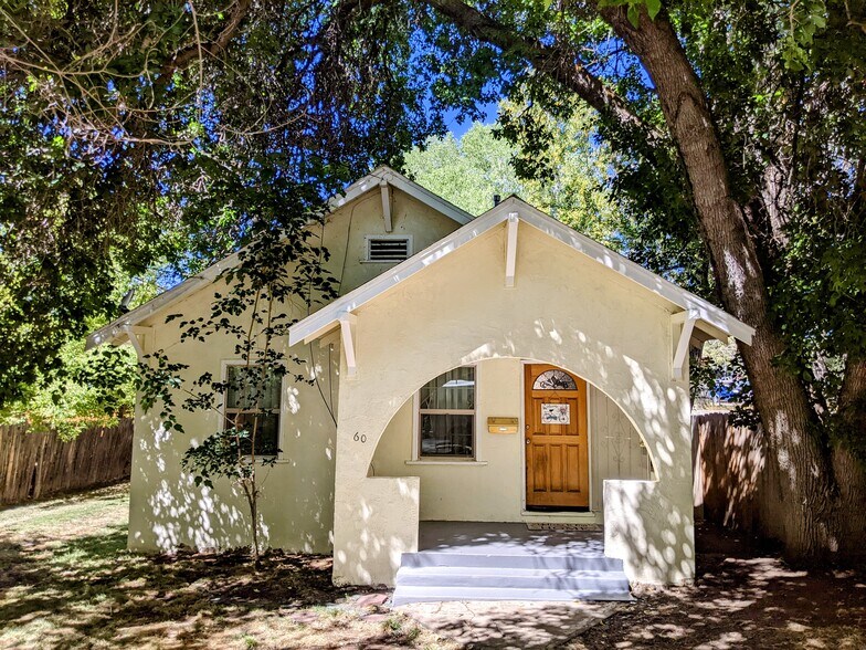 Primary Photo - 60 Foss St