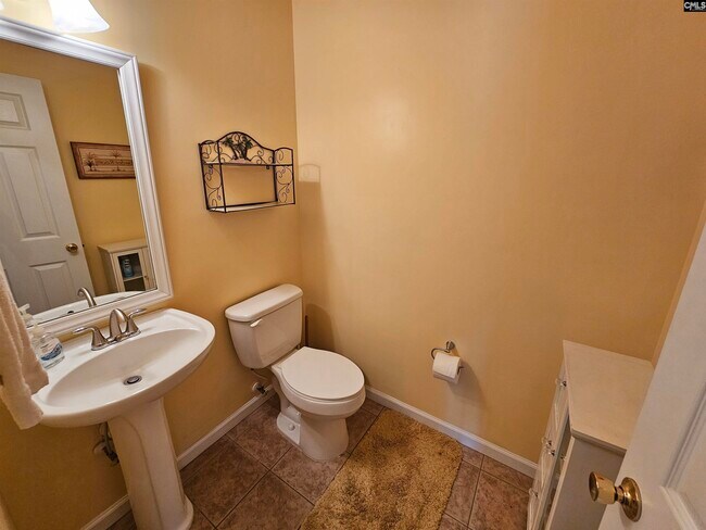 Building Photo - 131 Richmond Farm Cir