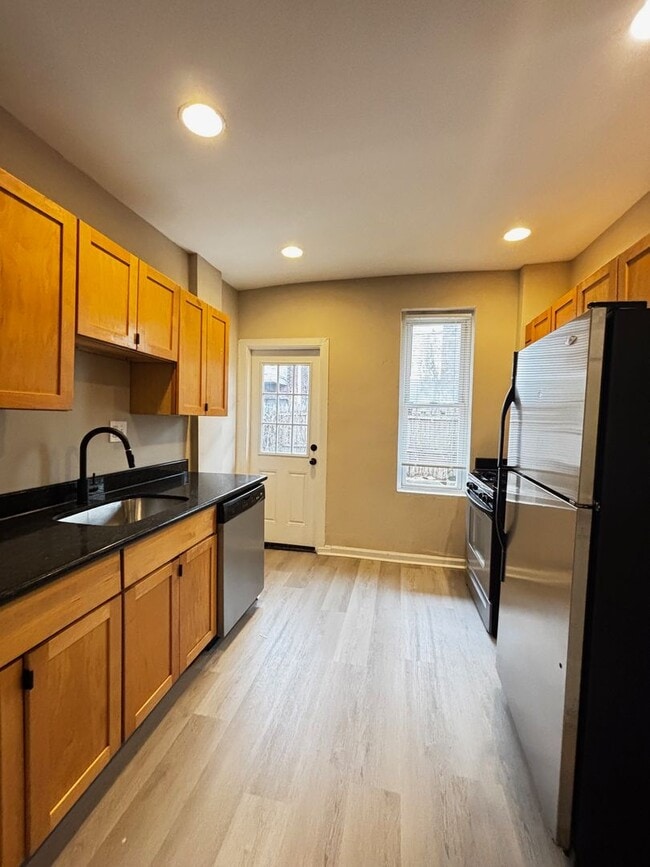 Building Photo - Charming 3 Bedroom Rehab