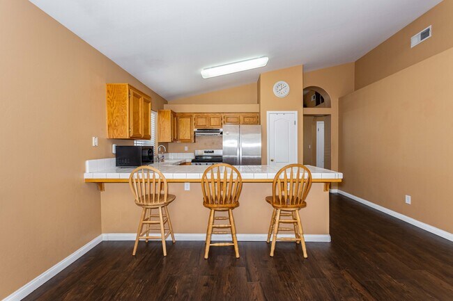 Building Photo - 5012 Hartwick Ct