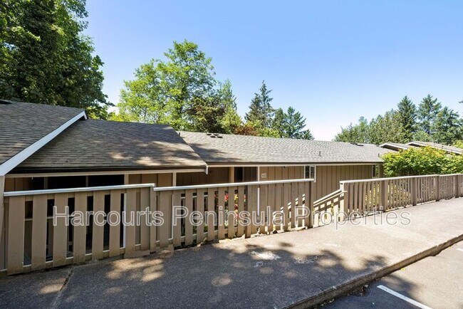Building Photo - 45 NE Torval Canyon Rd