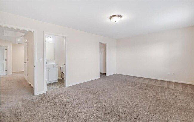 Building Photo - 153 Wayside Terrace