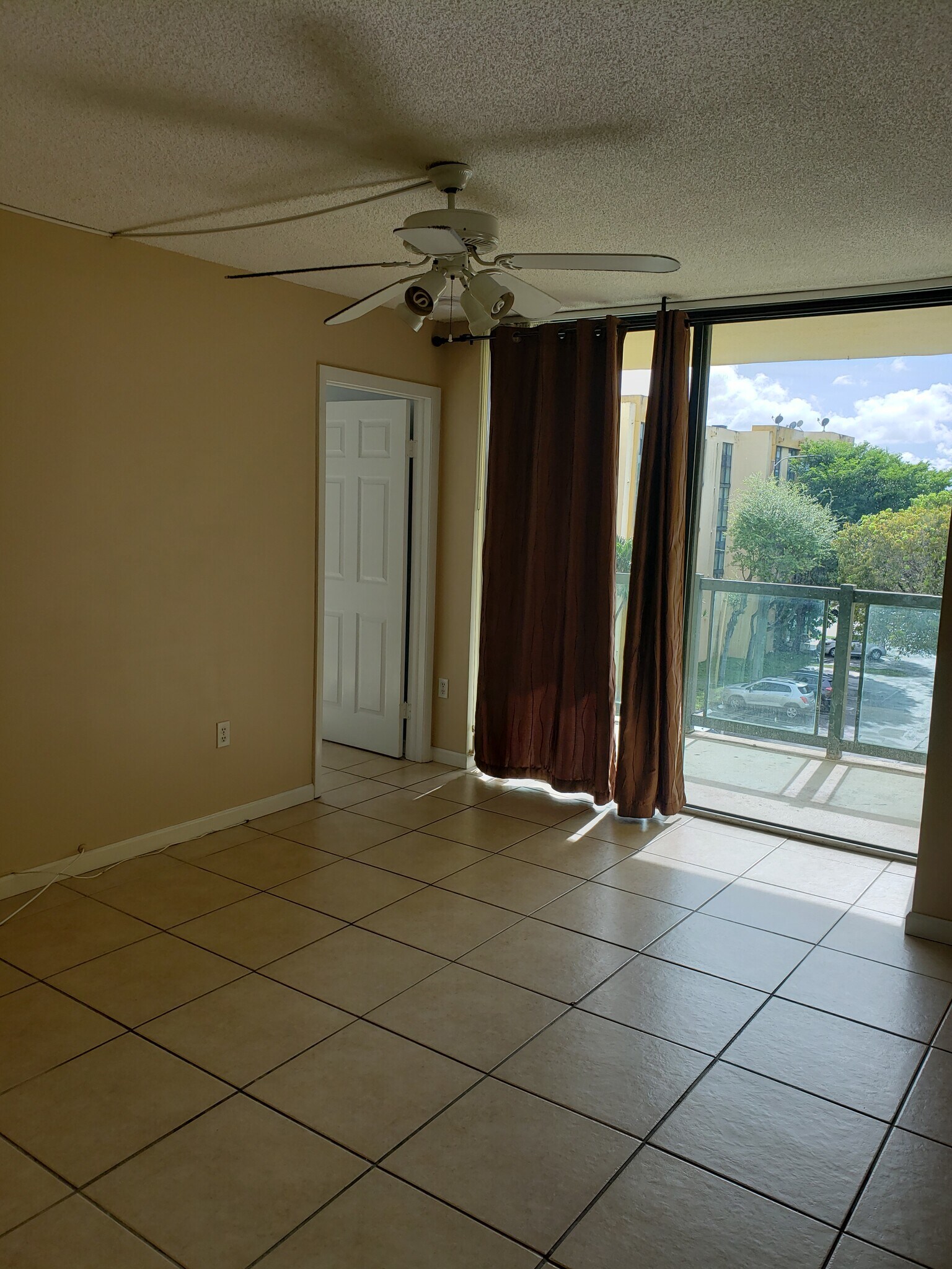 Building Photo - 11750 SW 18th St