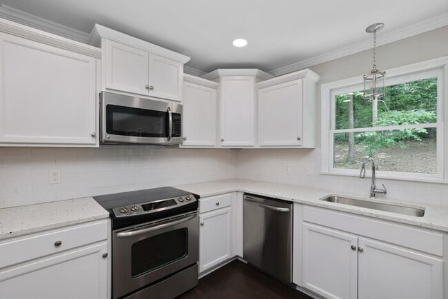 Building Photo - 5113 Crowley Dr
