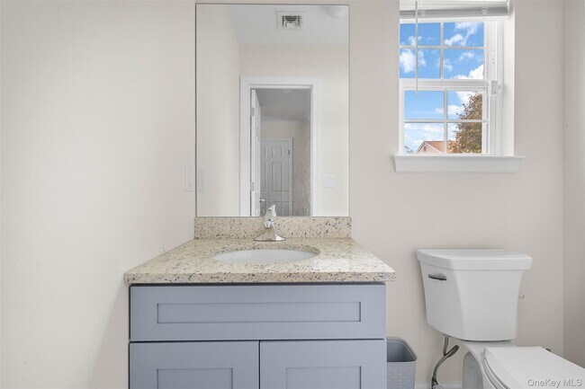 Building Photo - 730 Provost Ave